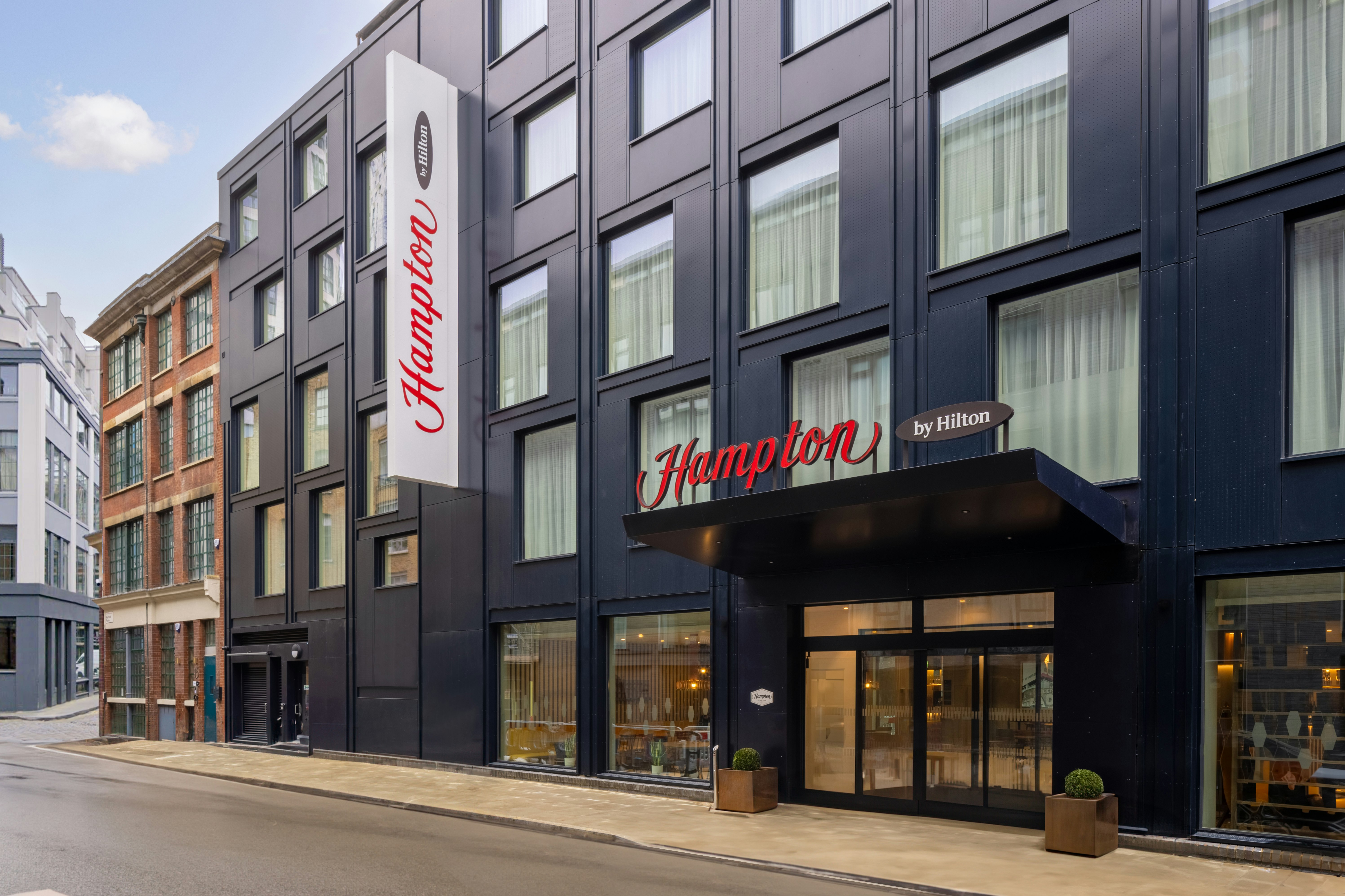 Hampton by Hilton London Old Street 35/36