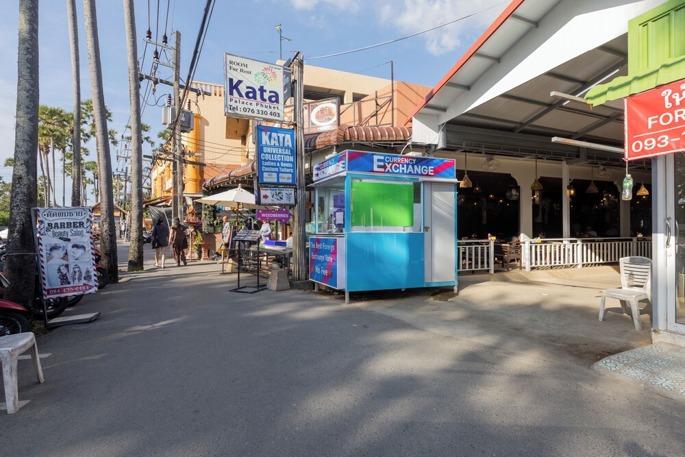 Kata Palace Hotel 30/50