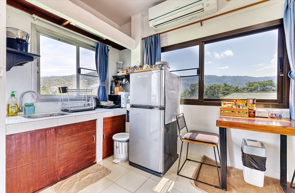 Chaweng Cozy Apartment 50/50