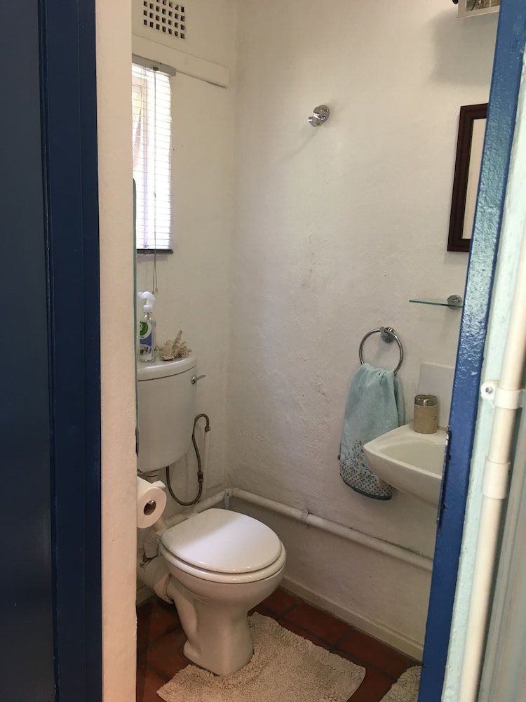 Pepper Tree Bnb 44/50