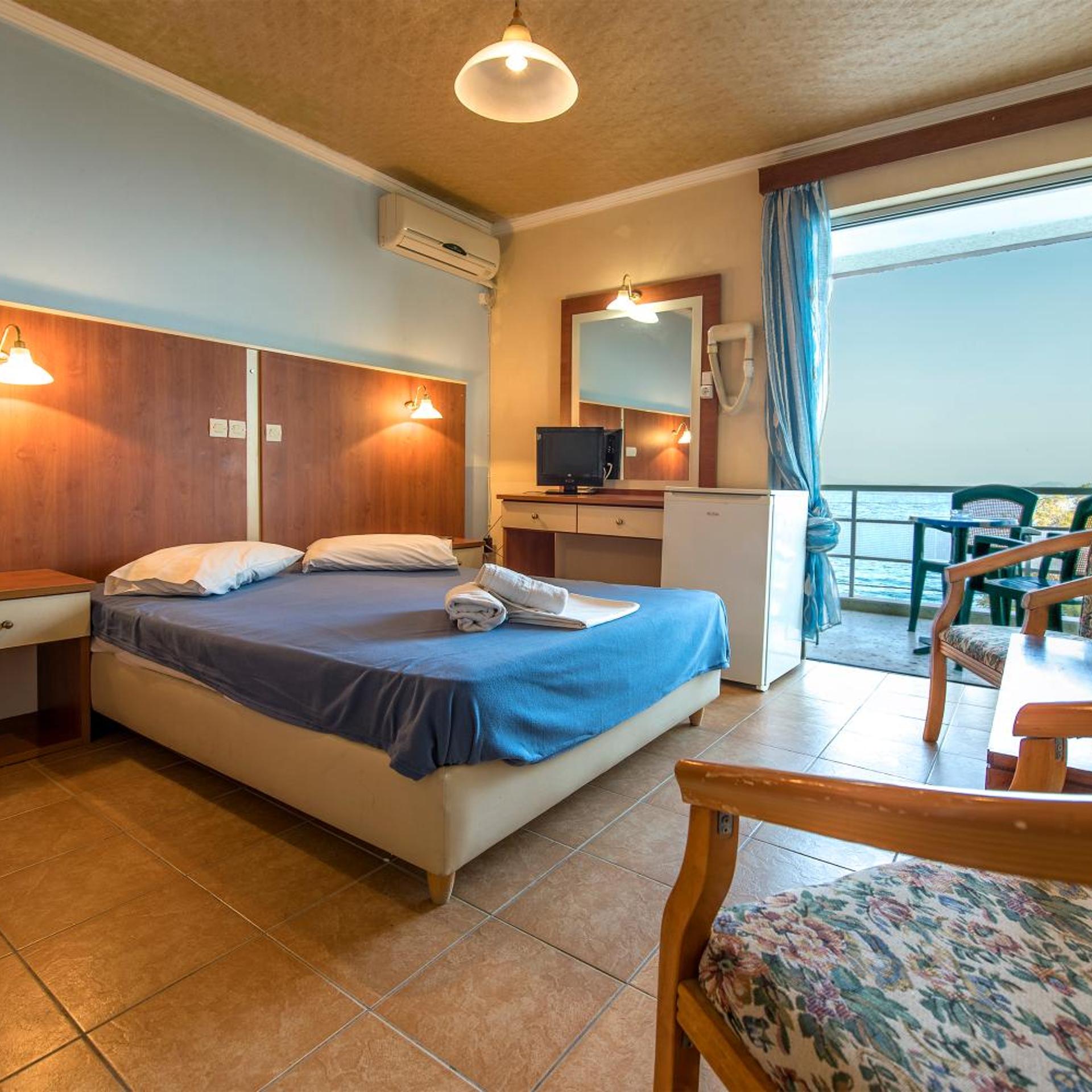 Room, Double or Twin Bed, with Extra Bed