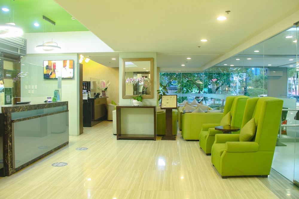 88 Courtyard Hotel 5/52