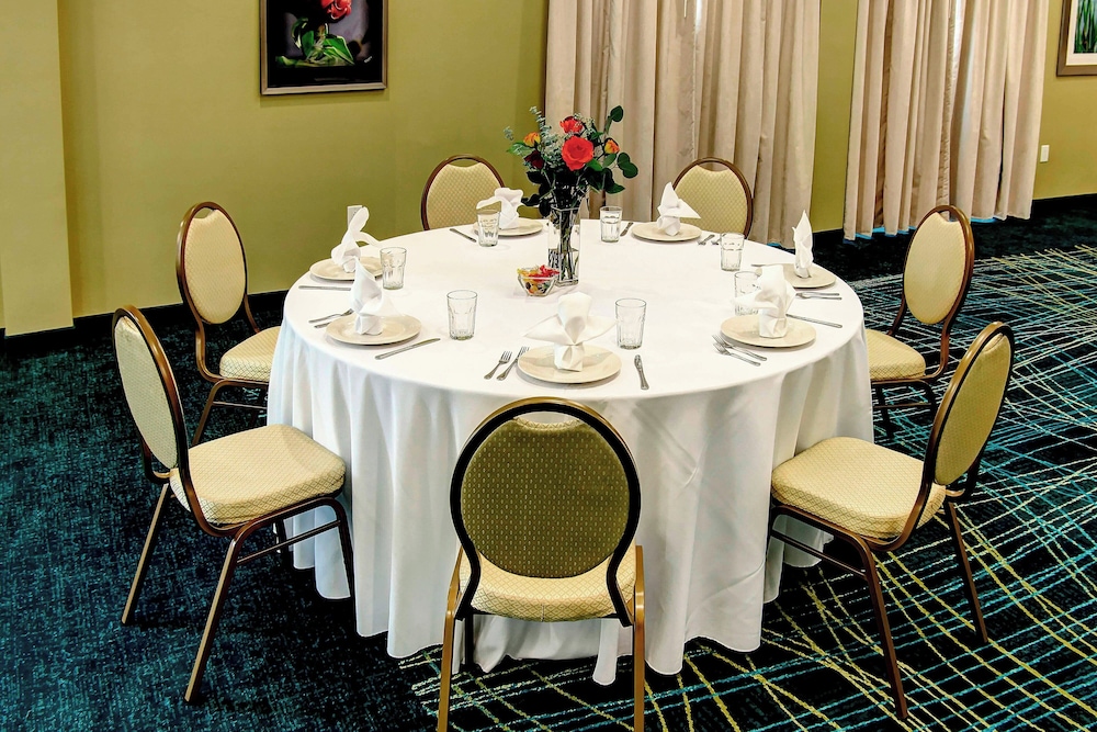 SpringHill Suites by Marriott Lake Charles 37/50