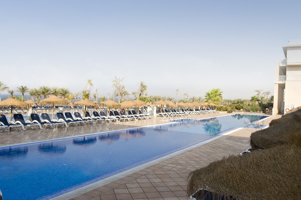 Cabogata Beach Hotel Spa 63/68
