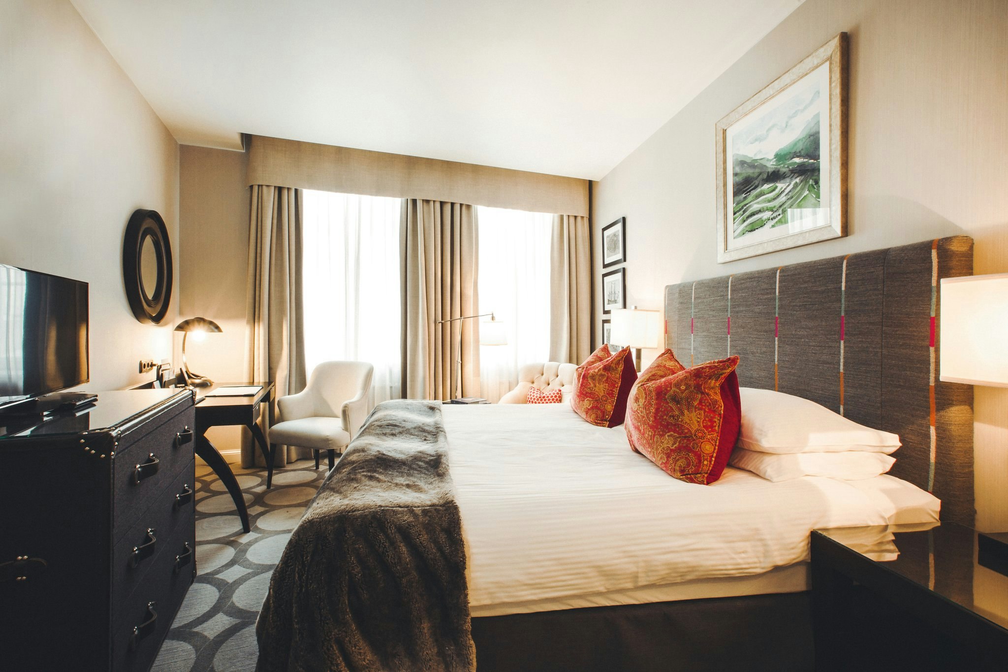 SUPERIOR, KING BED