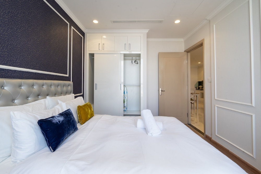 Hoasun Boutique Apartment - Vinhomes Central Park 6/50