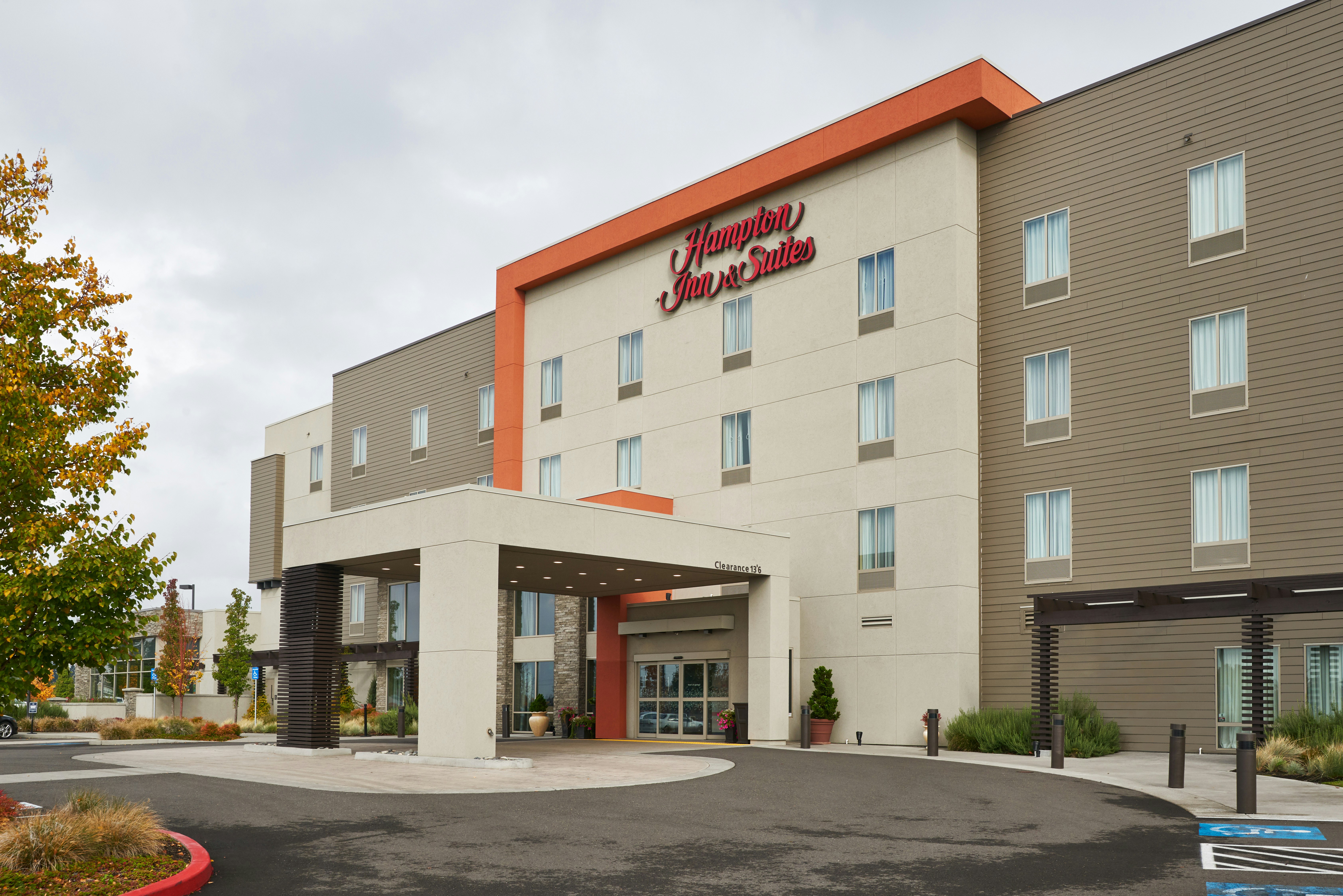 Hampton Inn Suites Portland Vancouver 47/49