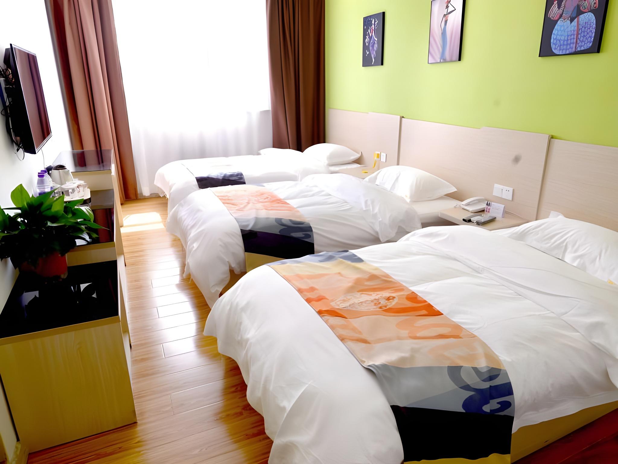 Room at Shell Xingtai Railway Station South Xinhua Road  Hotel, XINGTAI