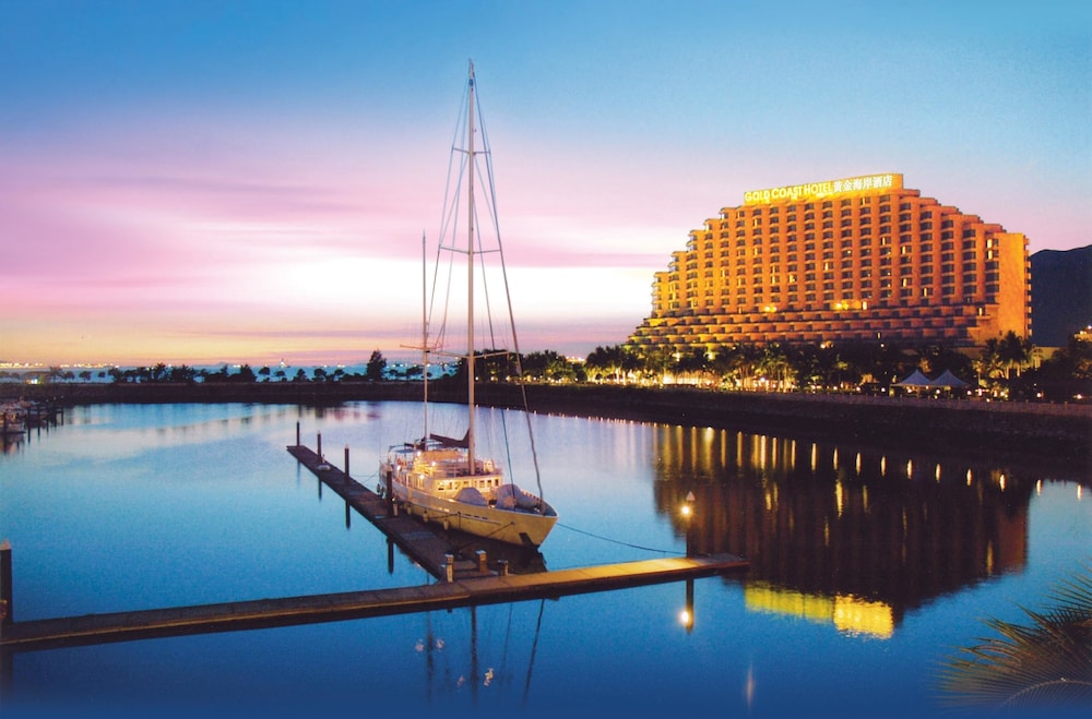 Gold Coast Hotel Hong Kong 56/64