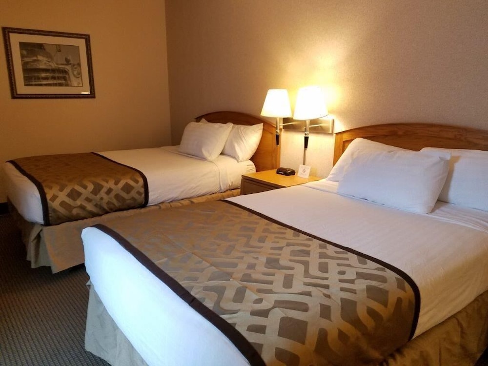 RiverTree Inn 10/27