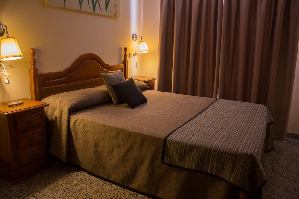 Reyesol Hotel 23/50