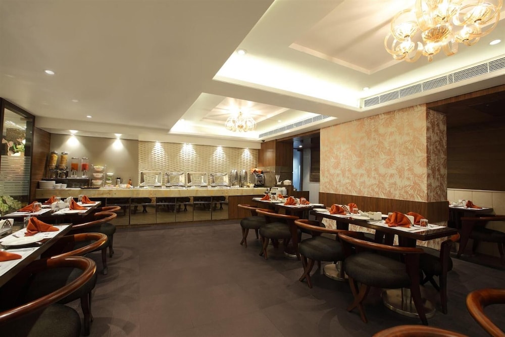 Suba Palace Hotel 37/42