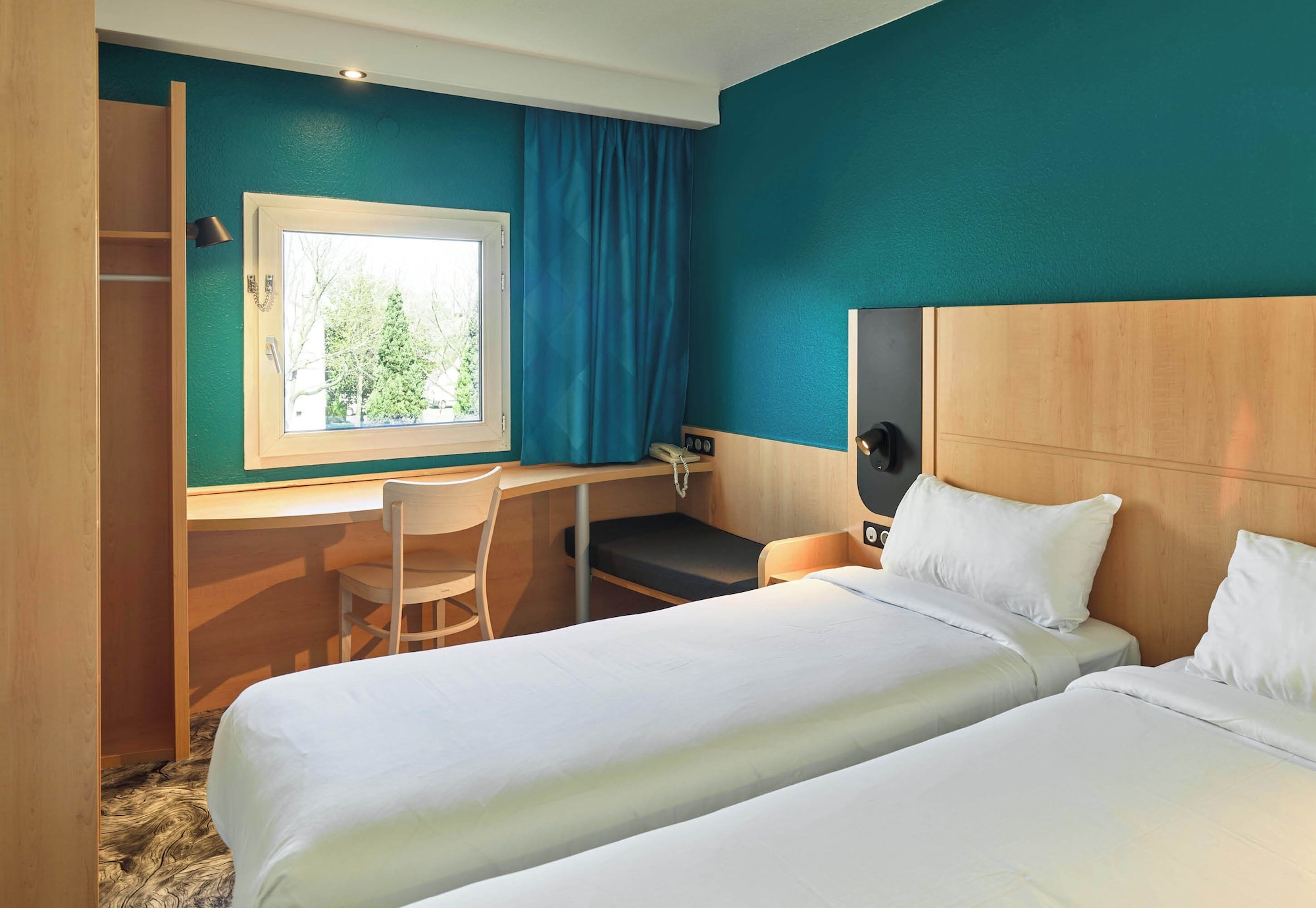 Twin room