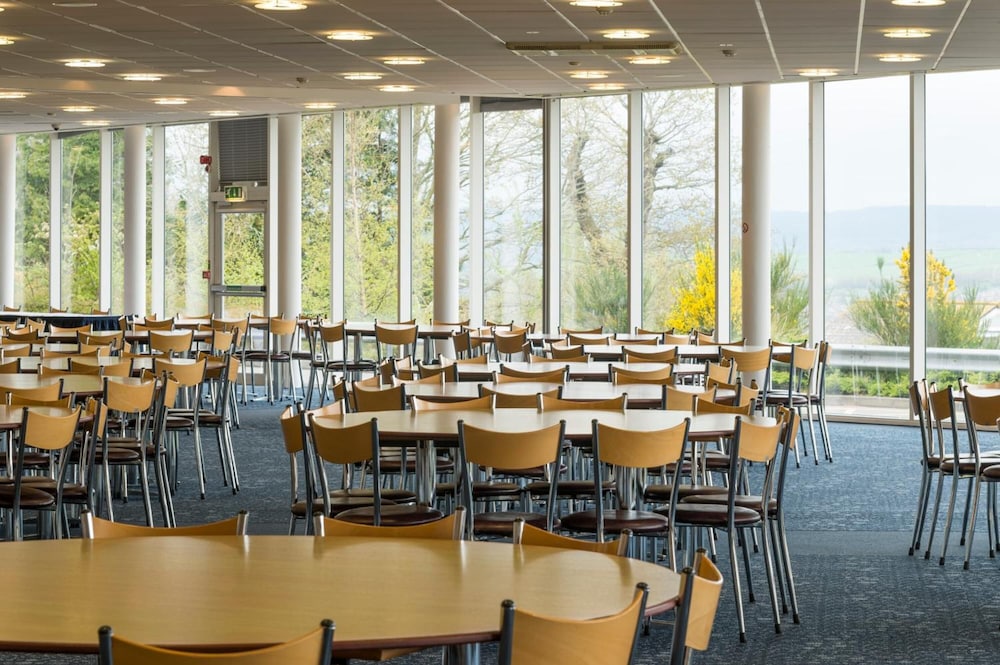 University of Exeter Holland Hall 32/50