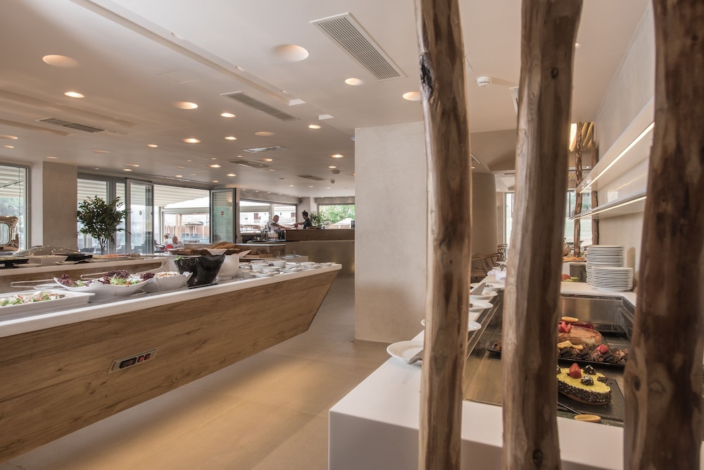 Gardelli Resort 65/65