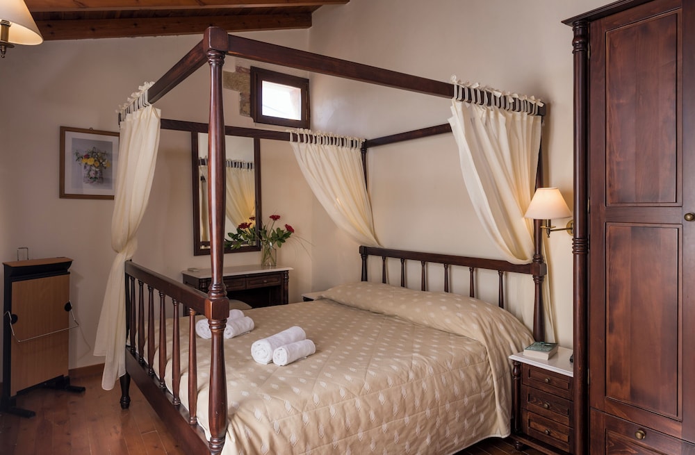 Traditional, Suite, Double Bed, Two Story, 2 Sofa