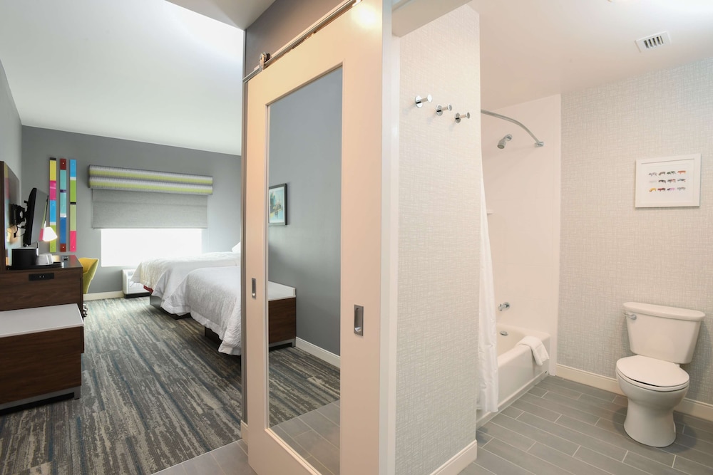 Hampton Inn and Suites Cincinnati Liberty Township 11/49