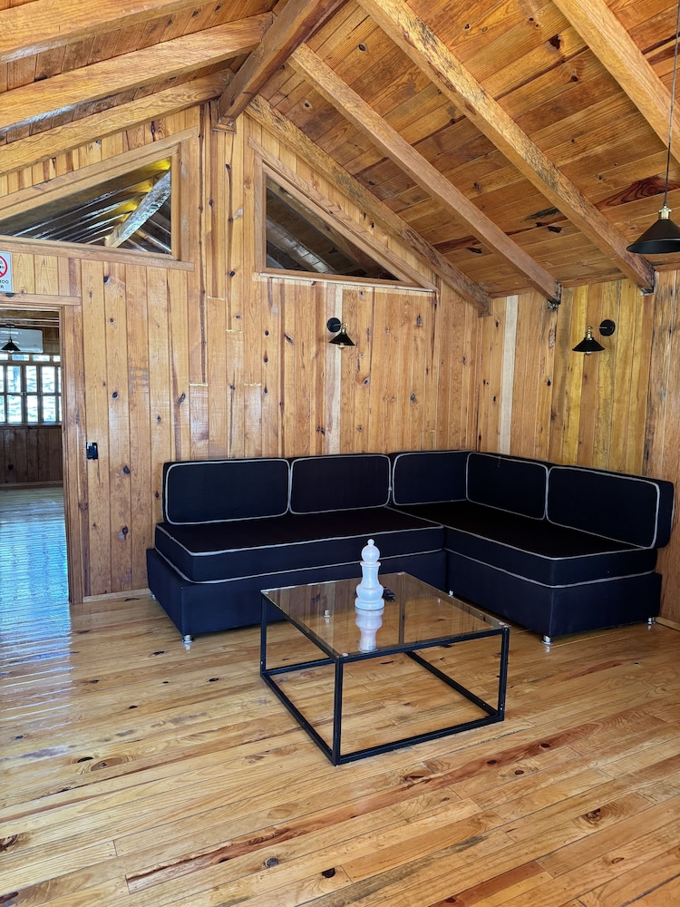 PINE TREE Hotel Boutique and Cabanas 33/56