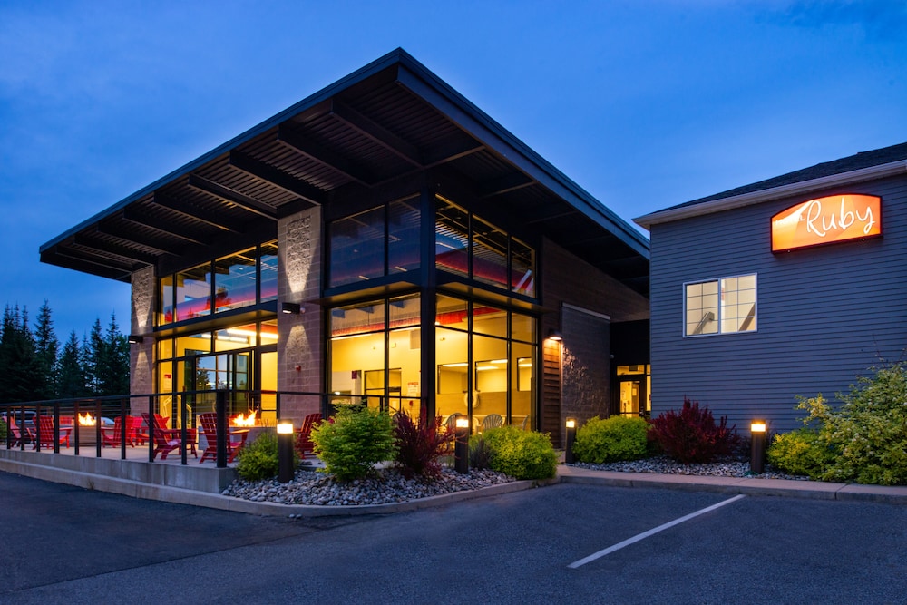 Hotel Ruby Ponderay Sandpoint 5/72