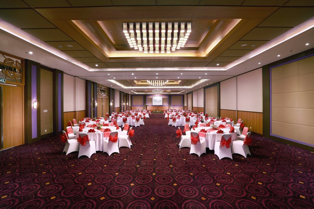 Aston Bojonegoro City Hotel 33/35