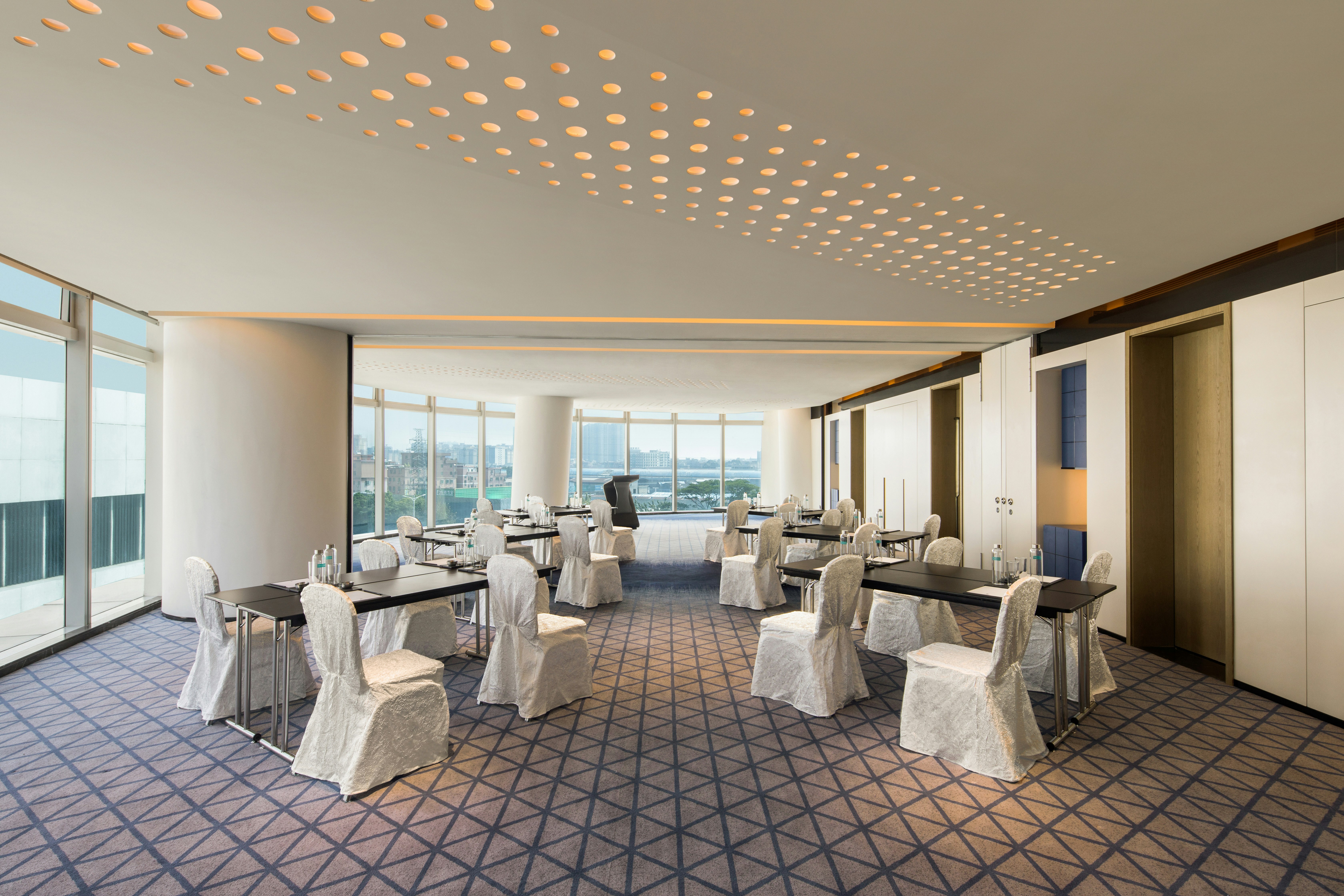 DoubleTree by Hilton Foshan-Nanhai 13/35