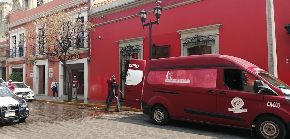 Parador San Miguel 73/79