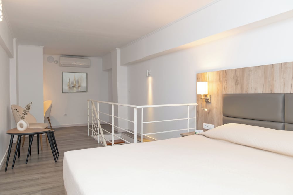 LOFT, STANDARD