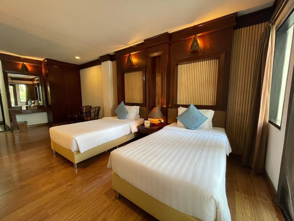 Gassan Lake City Golf Club and Resort Lamphun 8/50