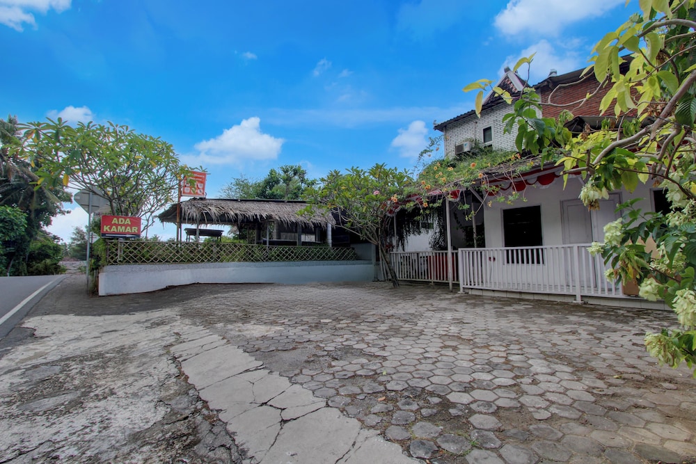 Hotel O near Parangtritis Beach formerly Paris Ocean 21/26