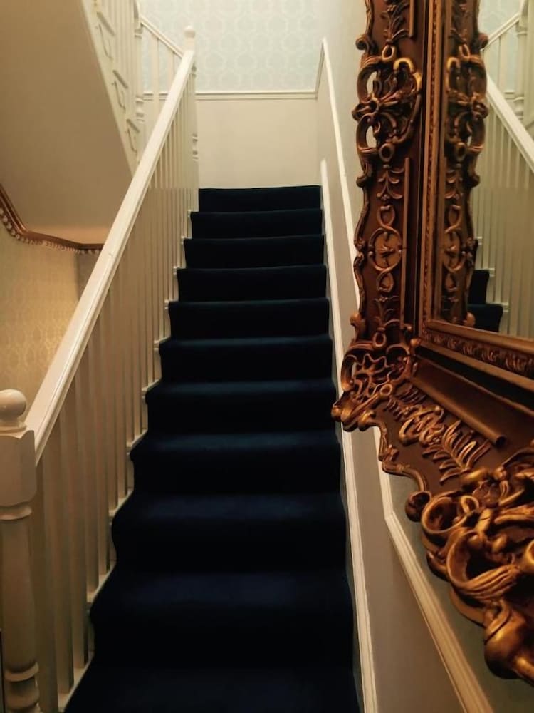 The Georgian Town House Hotel 30/42
