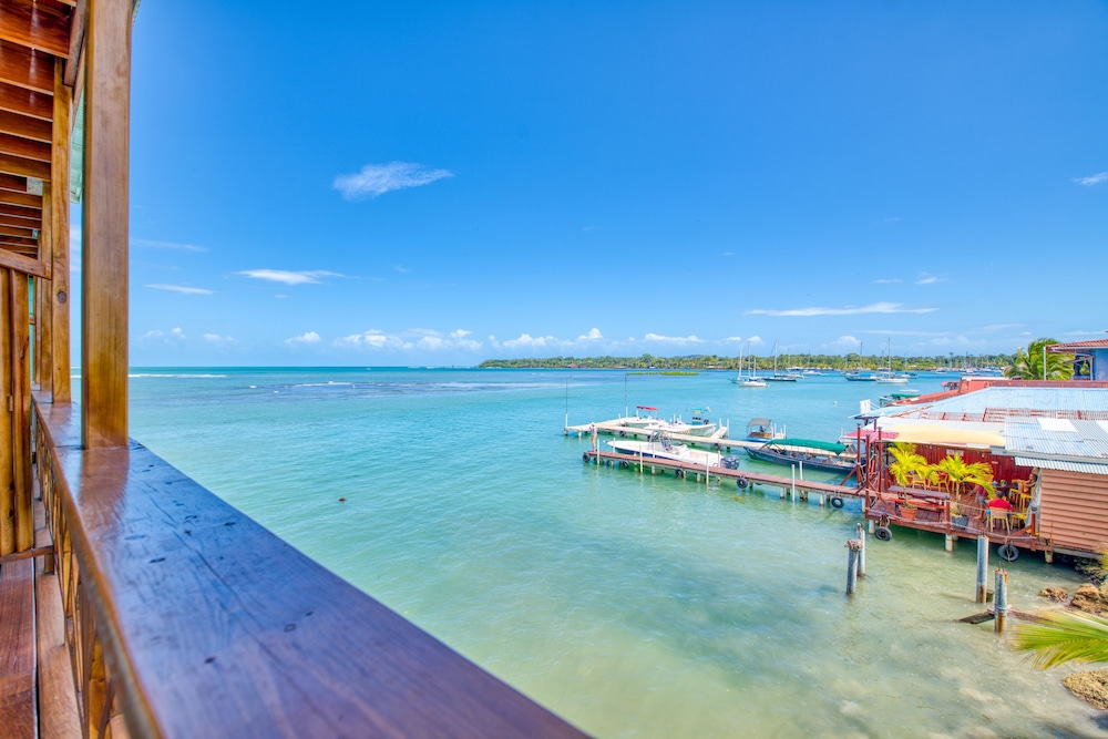 Bambuda Bocas Town 57/68