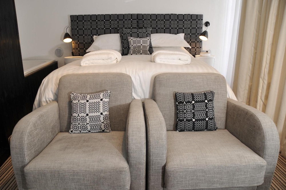 manorhaus Llangollen 25/50