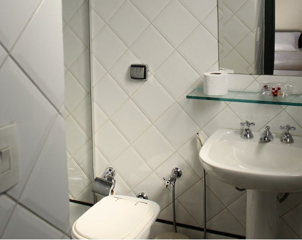 Hotel Quadrado 49/50