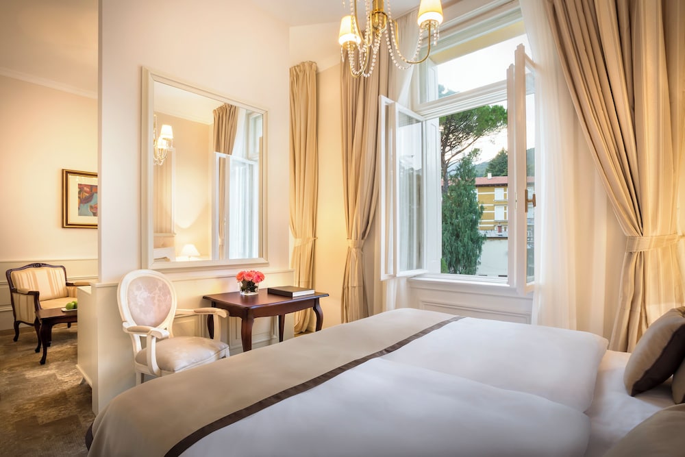 SUPERIOR, DOUBLE BED