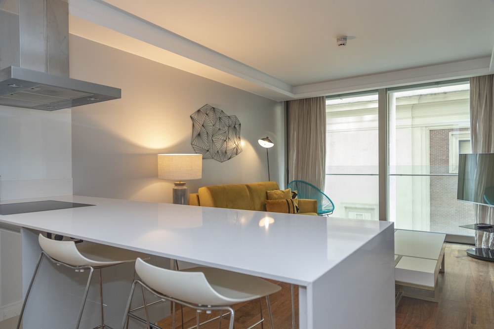 SmartRental Collection Gran Via Centric II 35/57