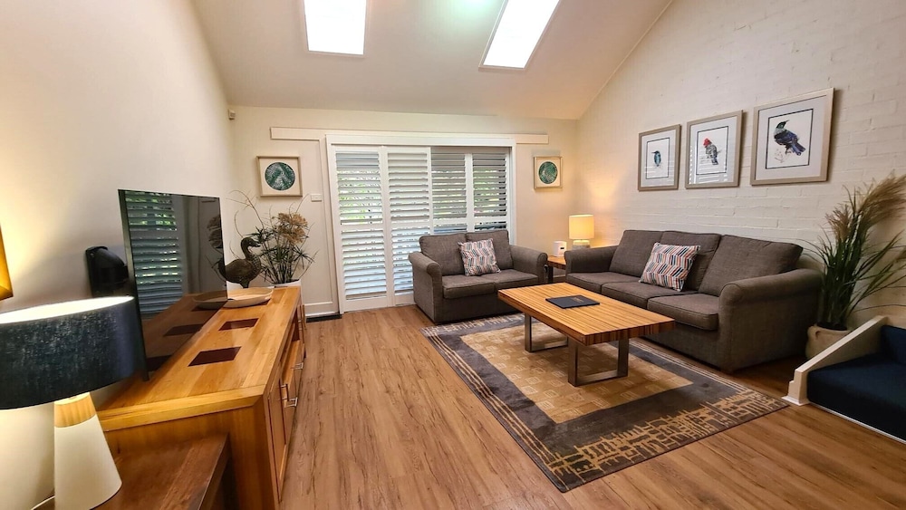Mercure Lake Macquarie Raffertys Resort 40/74