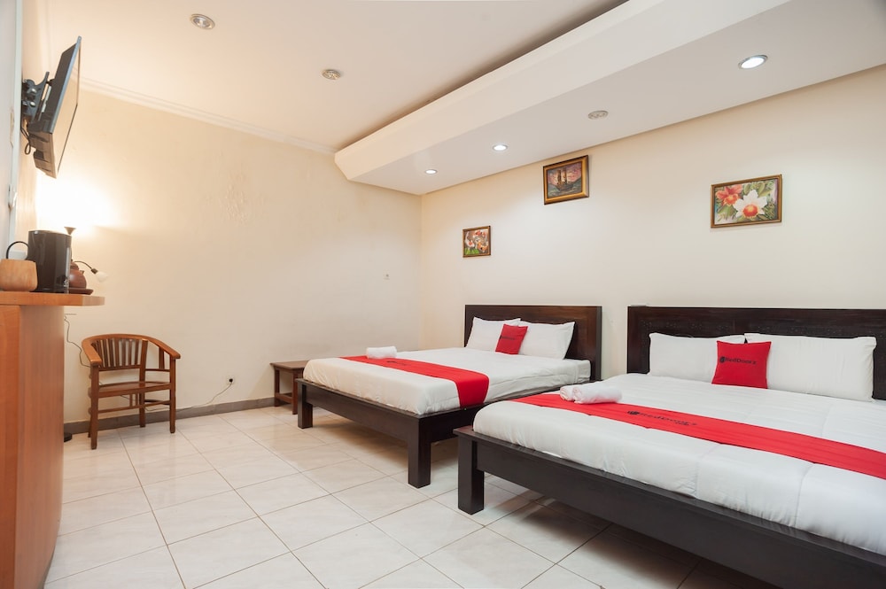 Reddoorz Plus Near Universitas Indonesia 11/50