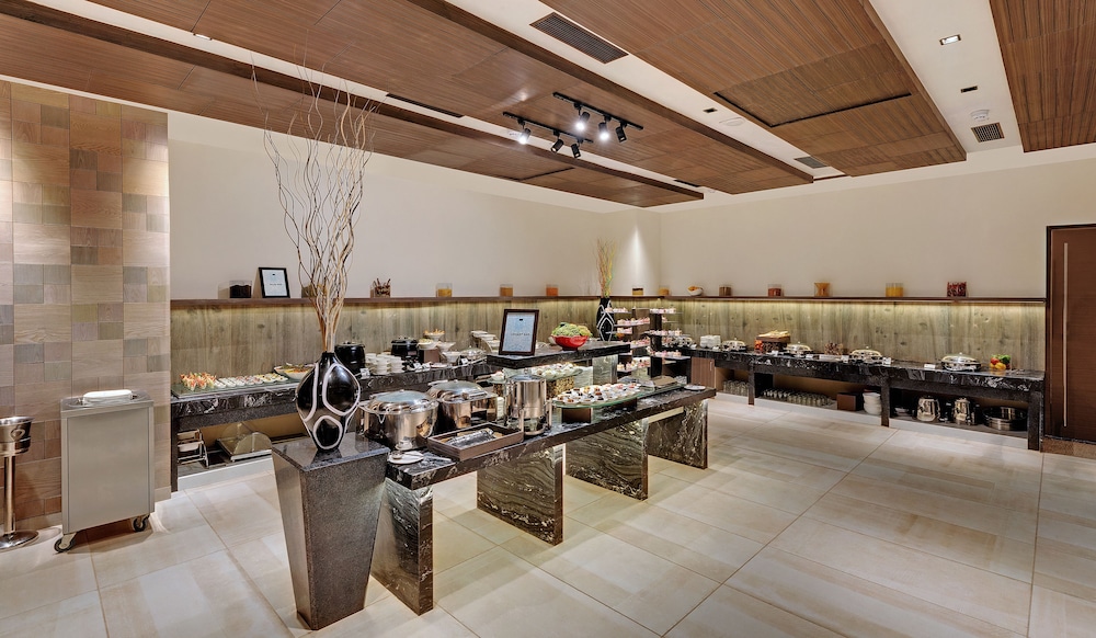 Wyndham Ahmedabad 34/50