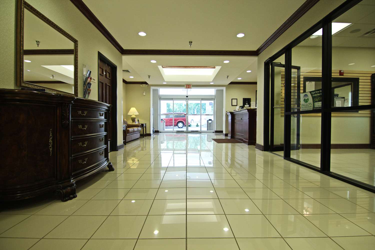 Crown Pointe Lodge, BW Signature Collection 7/38