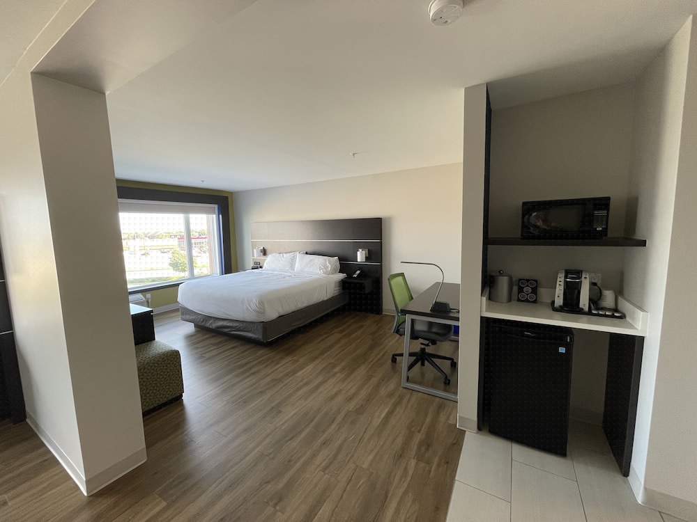 HOLIDAY INN EXPRESS & SUITES GATINEAU - OTTAWA 7/41