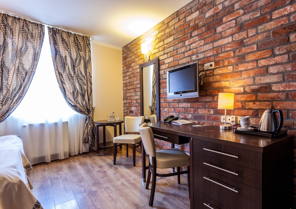 Bonum Hotel 27/47