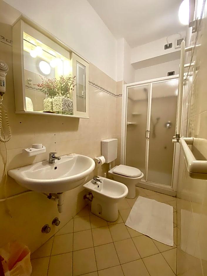 Hotel Villa Ada 48/50