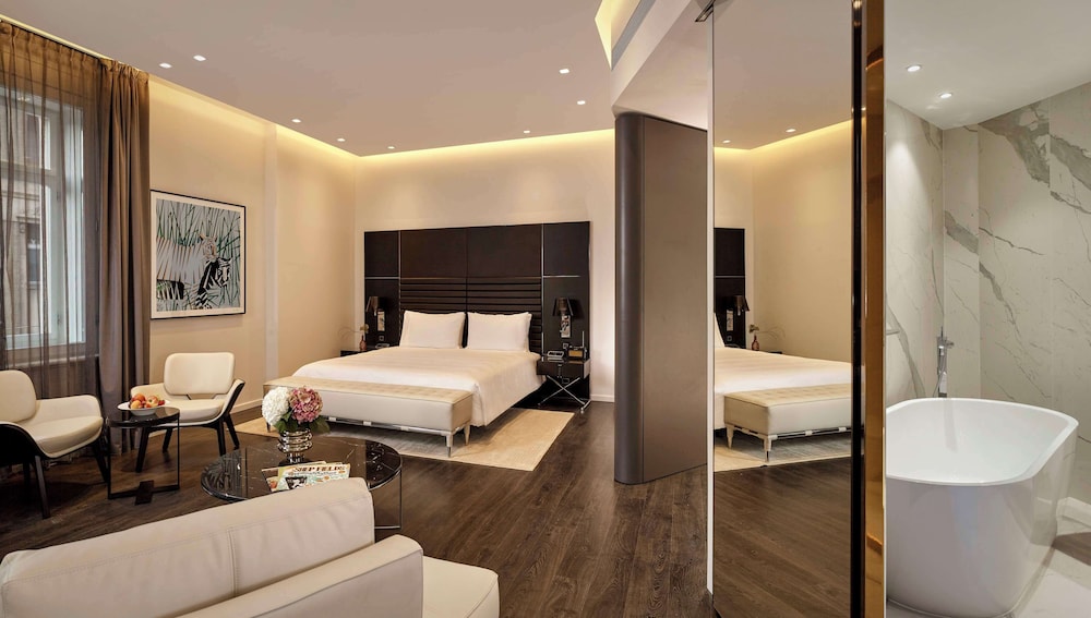 art'otel Zagreb Powered by Radisson Hotels 67/68