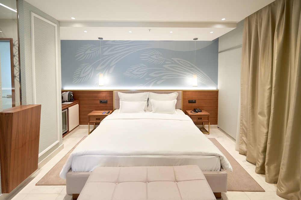Huma Kotor Bay Hotel & Villas 12/79