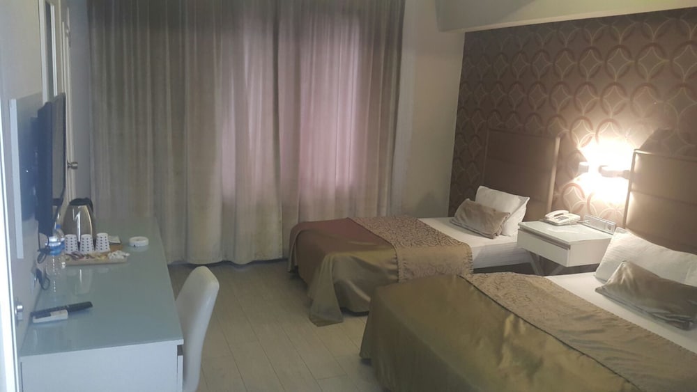 Kent Otel 12/37