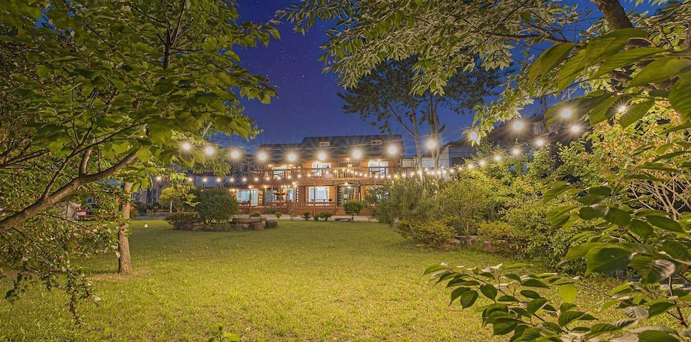 Gyeongju Cabin House Pension 40/50