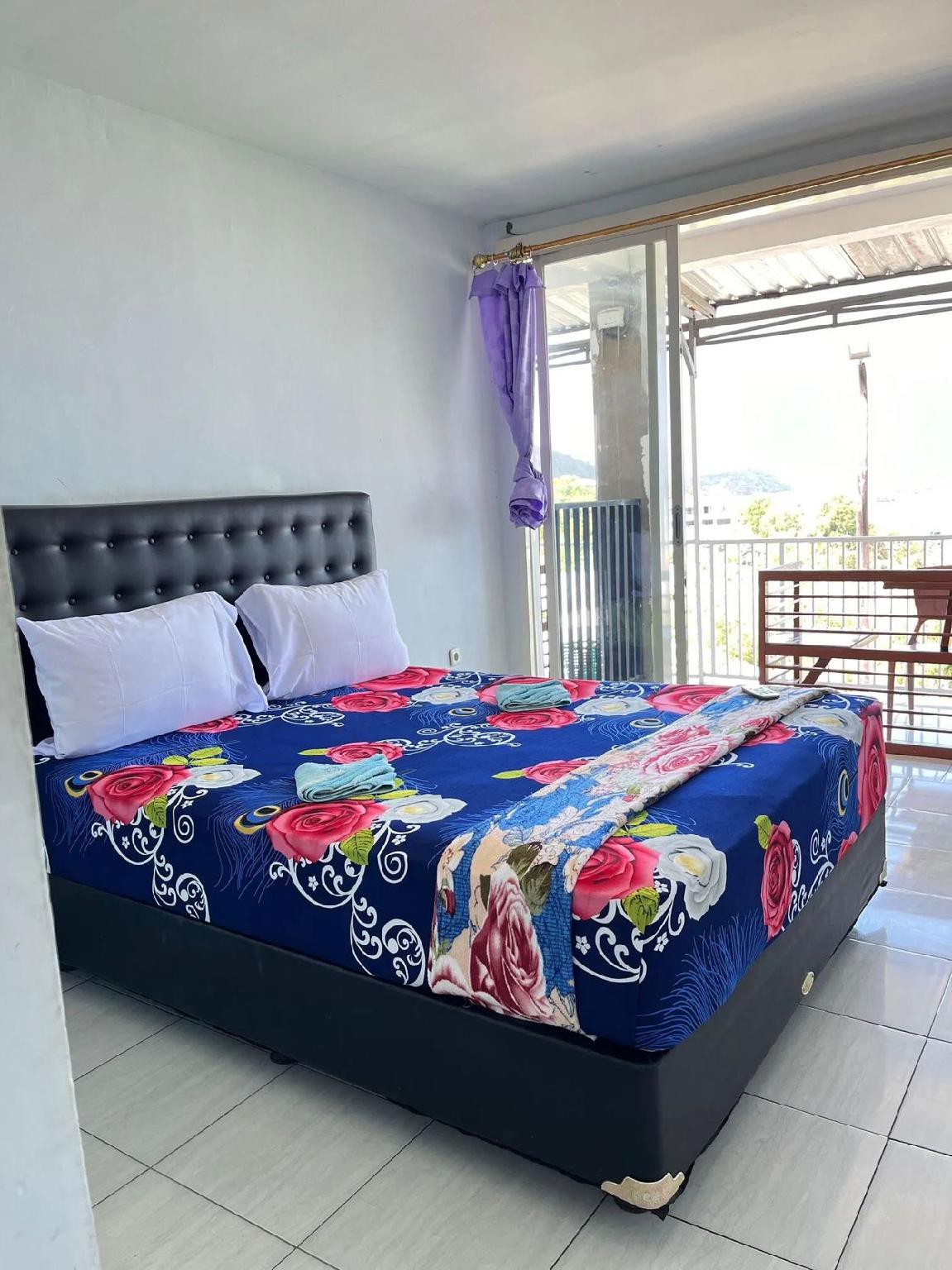 Mawar Hotel 9/34