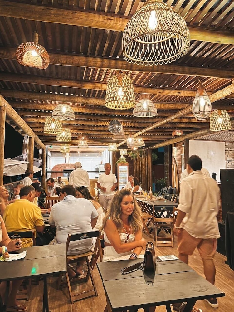 Pier Beach Hotel 54/68