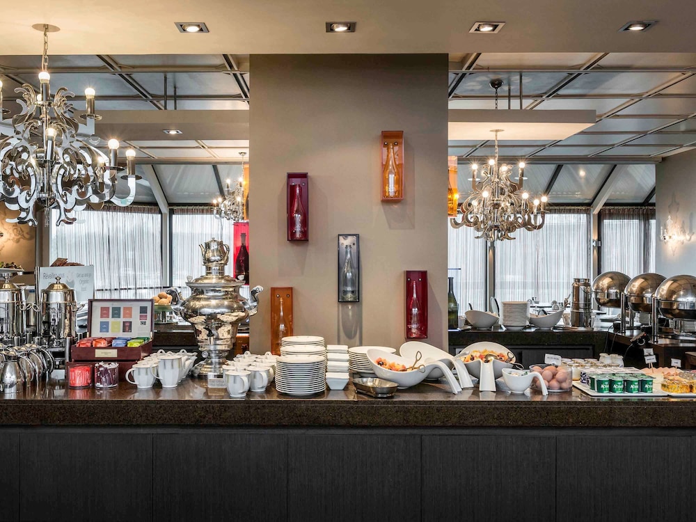 restaurant-cafeteria