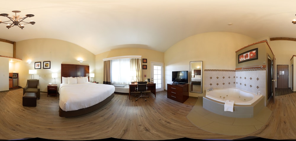 Comfort Inn Suites 53/75